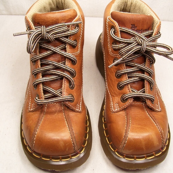 clean yellow stitching dr martens